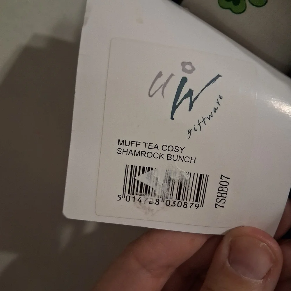 NWT Shamrock Design Tea Cozy Teapot Decorative Cover Giftware‎